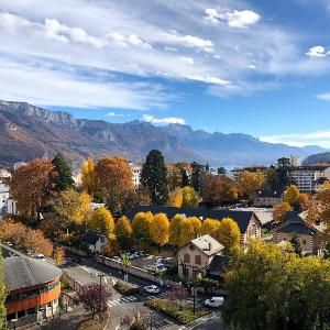 Le Yellow ️ vue imprenable sur lac centre ville