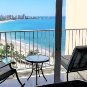 ESJ TOWERS JR ONE BEDROOM - Beachfront Top Location View Lux!