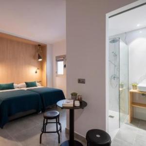 Tusity Modern Interior Studio with High Speed Wifi