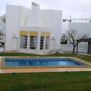 Elegant Villa in Albufeira with Private Pool.