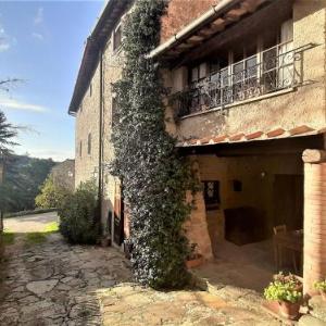 Heritage Holiday Home in Greve in Chianti with Whirlpool