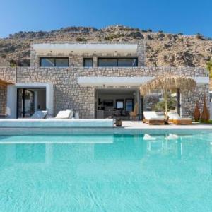 Pefki Villa Sleeps 8 with Pool and Air Con