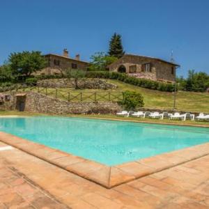 Quadro Villa Sleeps 14 with Pool