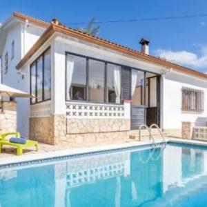 Villa in Blanes Sleeps 10 with Pool