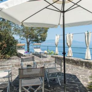 Portofino Villa Sleeps 10 with Air Con