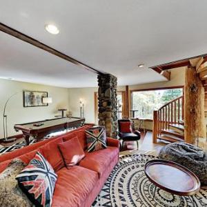 Mountain Retreat with Epic Tahoe Donner Amenities home