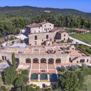 Castello di Tocchi Villa Sleeps 16 Pool Air Con