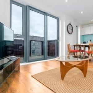 GuestReady - Bright & Modern Apartment w Sunset Views