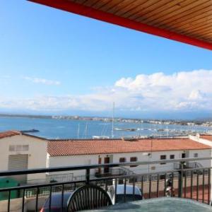 Les Roques
