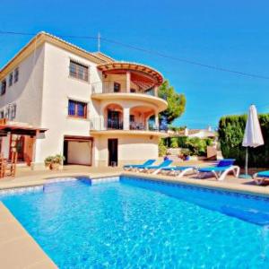 Emilia - holiday home with ocean view and private pool in Benissa