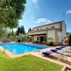 Arriate Villa Sleeps 8