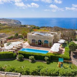 Villa Munqar 3 bedroom villa with private pool