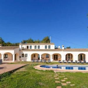 Benissa Villa Sleeps 14 with Pool and Air Con