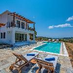 Stargaze Villas - Lyra Skopelos Town