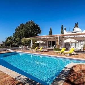 Lagos Villa Sleeps 6 Pool Air Con WiFi