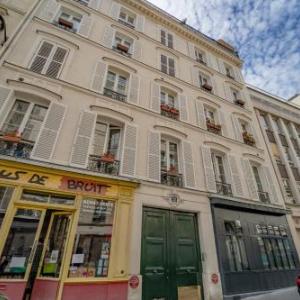 Beautiful 2BR Apt in South Pigalle by GuestReady