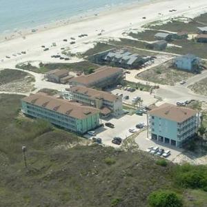 BEACHGATE CONDOSUITES AND MOTEL