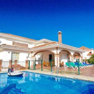 Mijas Villa Sleeps 9 Pool Air Con WiFi