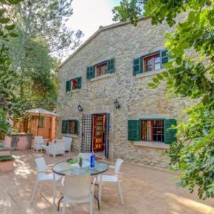 Pollenca Villa Sleeps 6 Pool Air Con WiFi