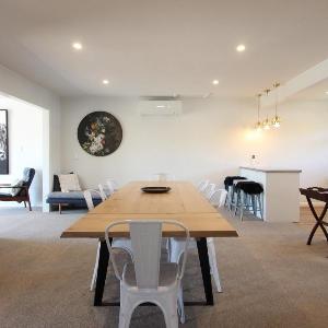 2- HANDSOME & SUNKISSED ON THE DOORSTEP TO WANAKA