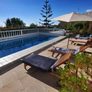 Fuengirola Villa Sleeps 10 Pool Air Con WiFi