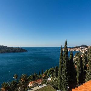 sea view apartments - duplex four-bedroom apartment with balcony and sea view...