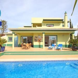 Villa Saint Thomas - Moradia tranquila com piscina aquecível em Carvoeiro