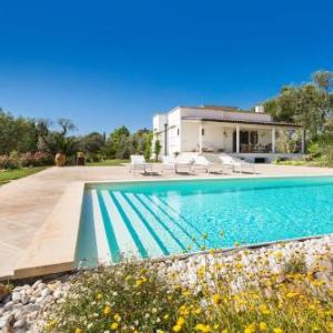 Stesi Villa Sleeps 6 Pool