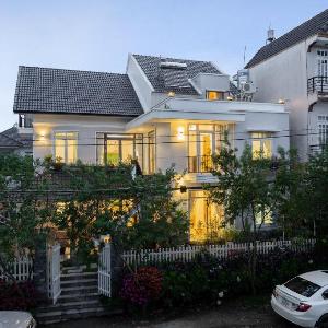 Do Gia Bao Villas - Apartment 2BedRoom wth Balcony