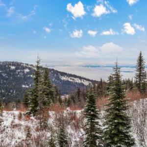 Boulder Ridge Retreat