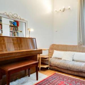 GuestReady - Book-Lovers Abode in the 4th Arrondissement