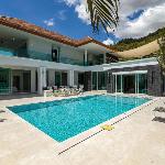 Luxury 4 Bed Pool Villa with Stunning Views! C5