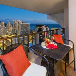 Royal Kuhio Diamond Head View (Free Parking)