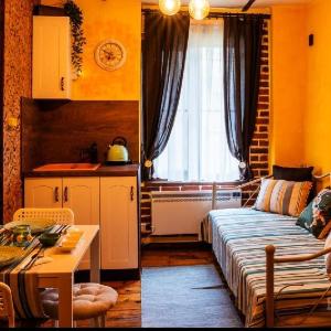 Art guest apartment EVMOLPIAS near Roman stadium