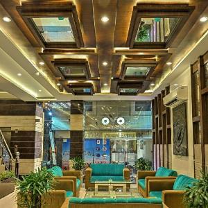 Hotel Royals Grand Galaxy