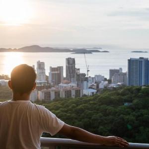 Top FL 45F 2BR South Pattaya 10min Balihai+Netflix
