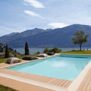 Bellagio Villa Sleeps 7 with Pool Air Con and WiFi