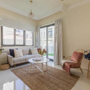 Magnificent 3BR Villa w/ Maidsroom in DamacHills 2