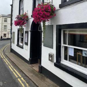 George Hotel