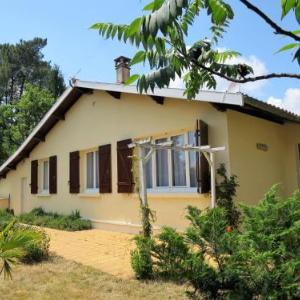 Holiday Home Les Hirondelles - ADS185