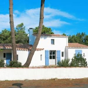 Holiday Home Les Brisans - TSM518