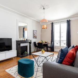 PANTHEON & SORBONNE- NEWLY RENOVATED 1BR FLAT 