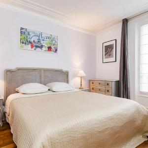 ST GERMAIN- COSY 2BR NEXT TO LE BON MARCHE 