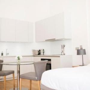 Beautiful Minimalistic Studio Apartment in Central