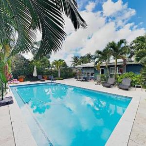 Lush Tropical Retreat with Private Pool - Near Beach home