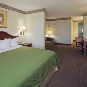 Country Inn & Suites by Radisson Mansfield OH