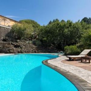 Ragalna Villa Sleeps 6 with Pool