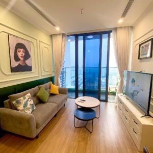 Luxury Apartment At Vinhomes Skylake-NanaHousing