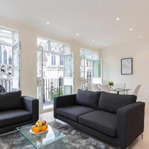 COVENT GARDEN 3BR WITH BALCONY -AMAZING CITY VIEW!