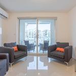 LOVELY 2BR SEAFRONT FLAT WITH VIEWS OF SPINOLA BAY St Julian's